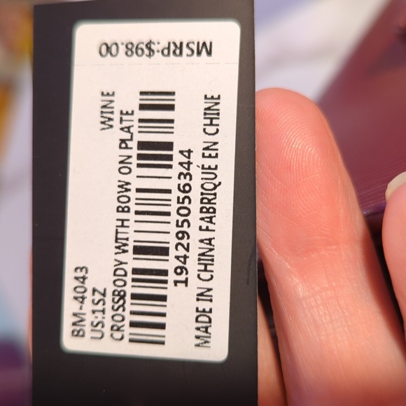 Badgley Michka crossbody clutch - Picture 3 of 3